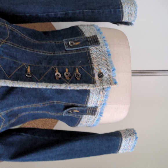 Cache jean jacket - Picture 12 of 16